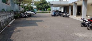 Halaman Parkir (2)